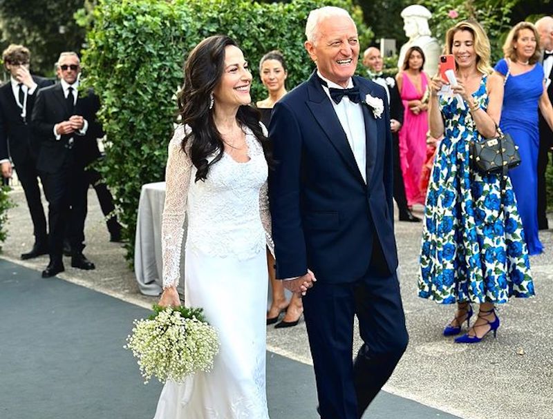 In questa foto un momento del matrimonio di Santo Versace con Francesca de Stefano