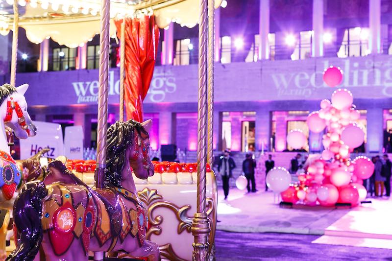 In questa foto la giostra con i palloncini dei Wedding Luxury Award di Cira Lombardo 