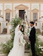Collezione sposa Pronovias 2024, abiti glamour e dal quid internazionale