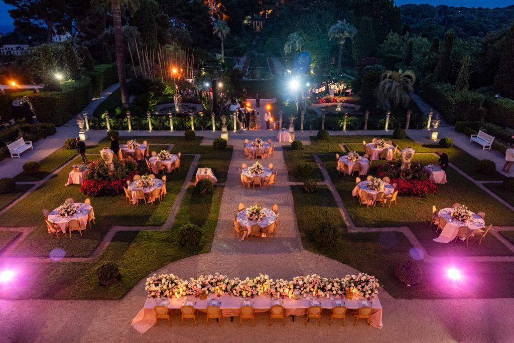 In questa immagine uno scatto di Michele Dell'Utri in una location di matrimonio.