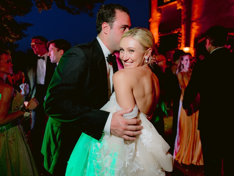 I texani Carly e Chris durante i festeggiamenti del loro Destination Wedding organizzato da Tuscany Wedding Events a Firenze