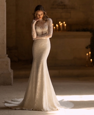 Abiti da sposa a sirena 2024, l’essenza del fascino e della femminilità
