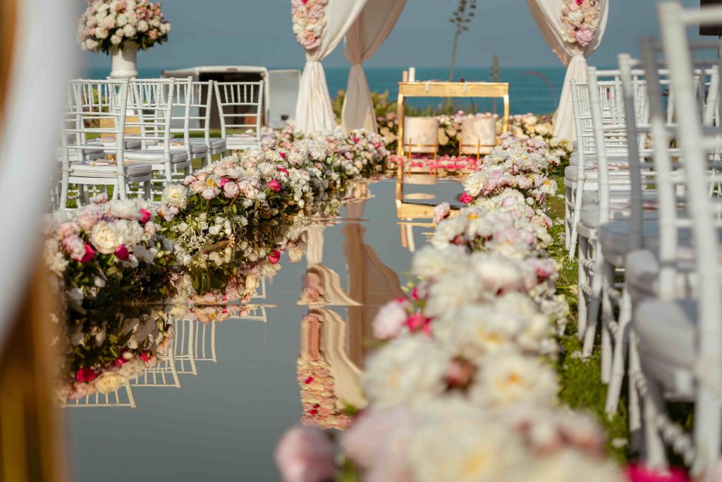 In questa immagine l'allestimento floreale realizzato dalla Wedding Planner Rossella Lanzafame.