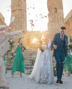 Matrimonio al Tempio di Selinunte: un “mitico” Sì firmato da Rossella Giuffrida