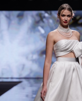 Sì Sposaitalia Collezioni 2024, torna la moda Bridal a Milano: ecco tutte le novità