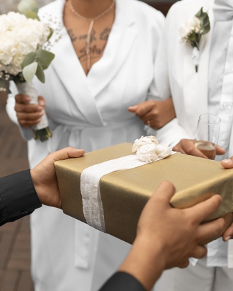 Regali testimoni di nozze: per ogni persona del cuore c’è il dono giusto!
