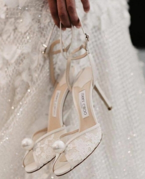 Scarpe sposa 2024: percorri l’altare con il piede giusto!