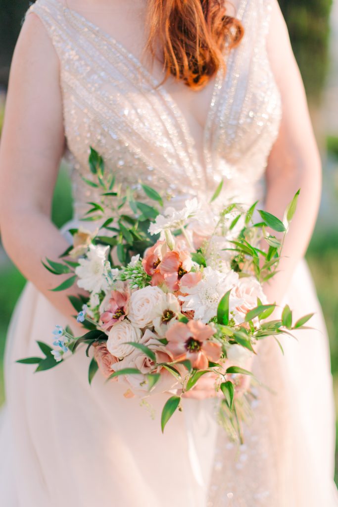 In questa immagine un mazzo di fiori per la sposa. 