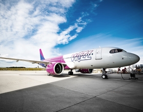 Matrimonio in volo con Wizz Air, il concorso per dirsi “Sì” ad alta quota