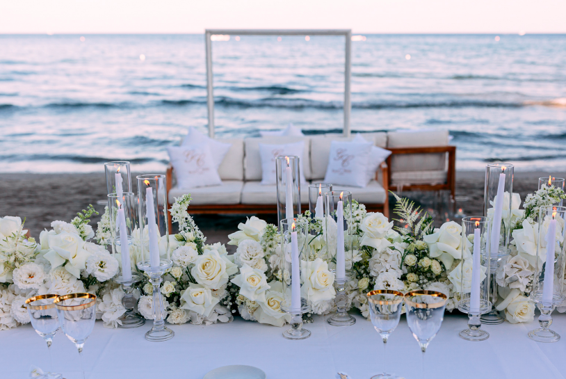 In questa foto un allestimento di matrimonio sulla spiaggia del Grand Hotel Alassio, sulla riviera ligure