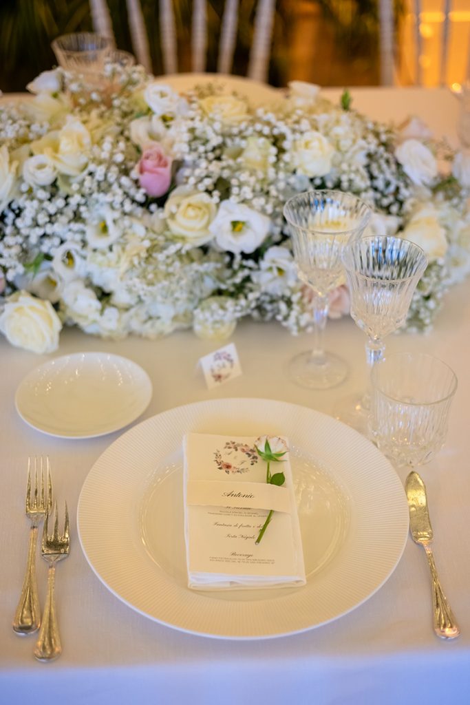 In questa foto il menù di un matrimonio della wedding planner Vaniglia e Cannella