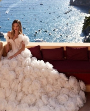 Yuliia Lobachova Debutta con una collezione sposa di lusso: Eponymous