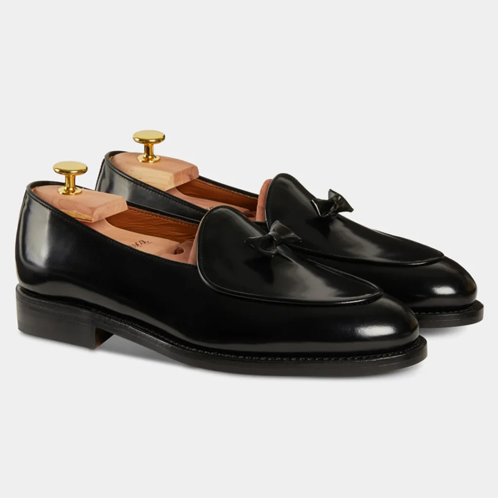 In questa foto un modello di scarpe sposo 2025 a mocassino velasca
