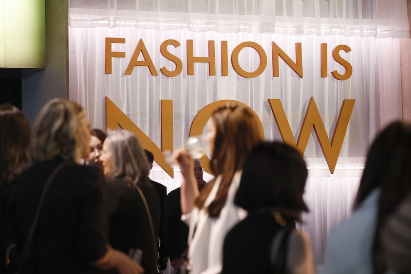 In questa foto, l'ingresso all'area sfilate della Barcelona Bridal Fashion Week
