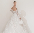 Abiti da sposa Demetrios 2026, pura femminilità alla Milano Bridal Week