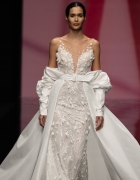 Vivienne Westwood apre a Milano un nuovo spazio Bridal, in scena la collezione 2025