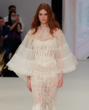 Abiti da sposa Yolancris 2026, la nuova collezione riscrive il linguaggio Boho