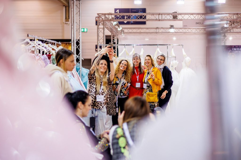 In questa la fiera european bridal week 2025