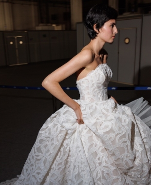 Abiti da sposa Ines Di Santo 2026, l’Art Nouveau incontra la moda Bridal