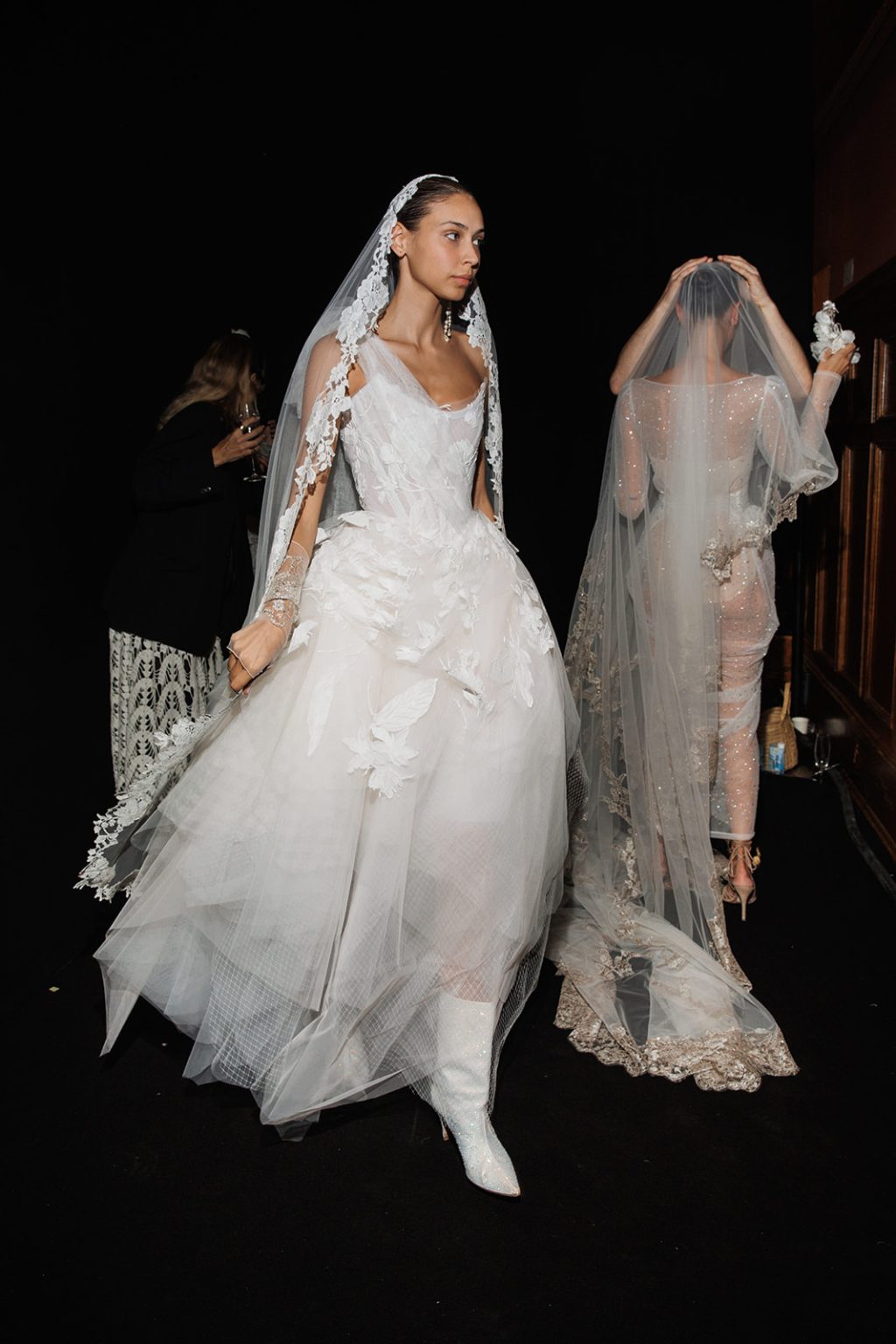 Abiti da sposa Vivienne Westwood 2026 rock alla Barcelona Bridal Night