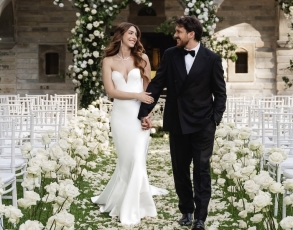 Matrimonio di Andrea Cerioli e Arianna Cirrincione, il Sì in un antico borgo toscano