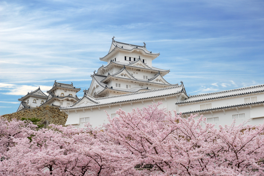 In questa foto il castello di Himeji, in Giappone, Paese di quelli dove andare in viaggio di nozze