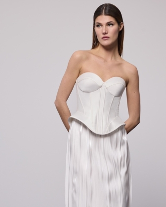 Separates Collection, Pronovias firma una capsule mix&match per una sposa moderna