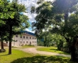 A Palazzolo Acreide Santi Scatà firma i costumi per Euripide: successo per lo stilista Bridal siciliano
