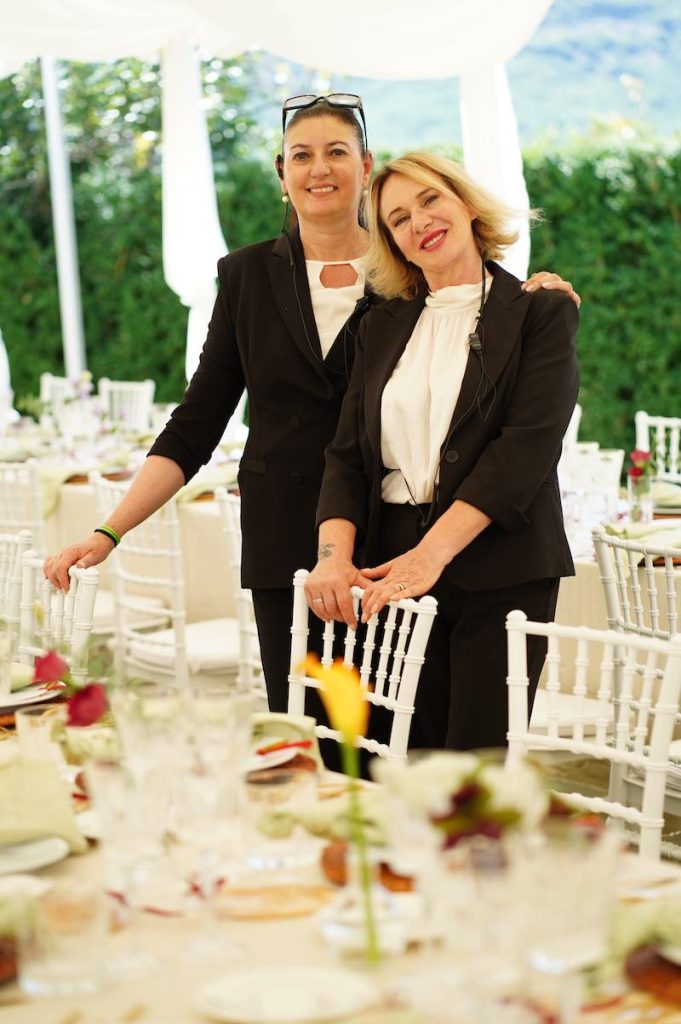 In questa foto le Wedding Planner Maura e Antonietta a Palazzo Palitti 