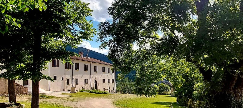 In questa foto l'ingresso di Palazzo Palitti