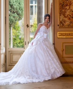 Abiti da sposa Giusi La Rosa 2026: eccellenza artigianale del Made in Italy