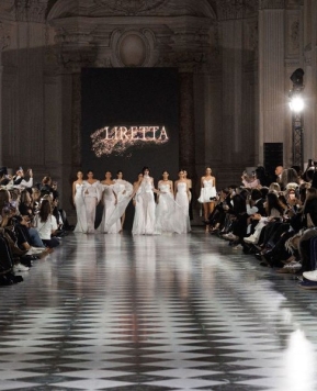 Yedyna incanta alla White Wedding Platform 2025: la sposa del futuro è libera, autentica e regale