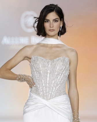Love in Lustre: risplende la collezione di abiti da sposa Allure Bridals 2027