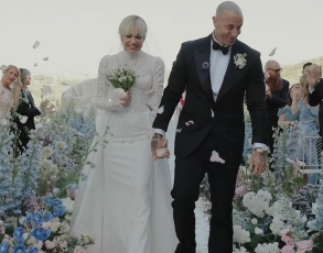 Il matrimonio di Micaela Ramazzotti in Umbria, l’attrice dice Sรฌ a Claudio Pallitto