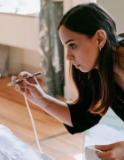 Abiti da sposa Helena 2027, il Sacro Cuore della resilienza