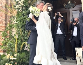 Dopo piรน di 20 anni d’amore, il matrimonio di Eva Herzigova con Gregor Marsiaj