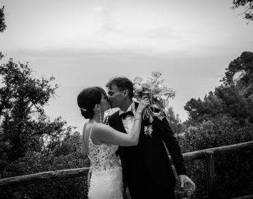 Due luoghi, un’unica visione: a Sirolo il matrimonio di Rosa e Nicola firmato da Silvia Cicconi