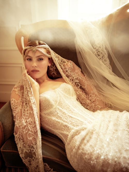 Abito in pizzo collezione Privè 2027