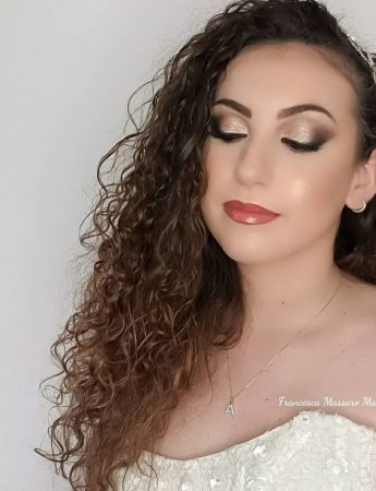 In questa foto un trucco sposa Palermo con toni caldi