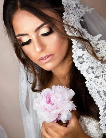 in questa foto un trucco sposa naturale