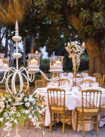 In questa foto l'allestimento di un ricevimento di matrimonio a Villa La Limonaia ad Acireale