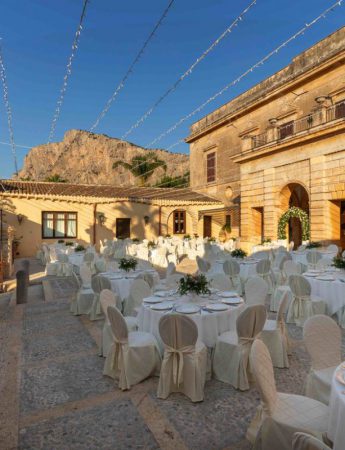 In questa foto un matrimonio a Villa Dominici a Palermo