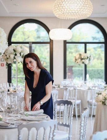 In questa foto la wedding planner di Milano Letizia Ventura