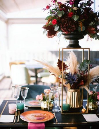 In questa foto un elegante allestimento curato dalla Wedding Planner Benedetta Carpanzano